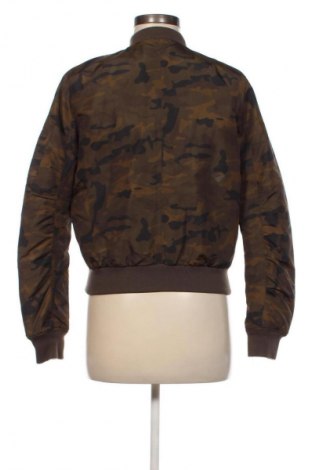 Дамско яке Stradivarius, Размер S, Цвят Многоцветен, Цена 56,45 лв.