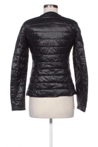 Kurtka damska United Colors Of Benetton, Rozmiar S, Kolor Czarny, Cena 238,83 zł