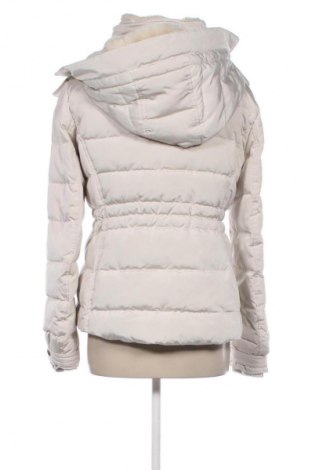 Дамско яке Zara, Размер XL, Цвят Екрю, Цена 66,60 лв.