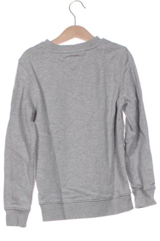 Kinder Shirt Tommy Hilfiger, Größe 5-6y/ 116-122 cm, Farbe Grau, Preis 33,99 €