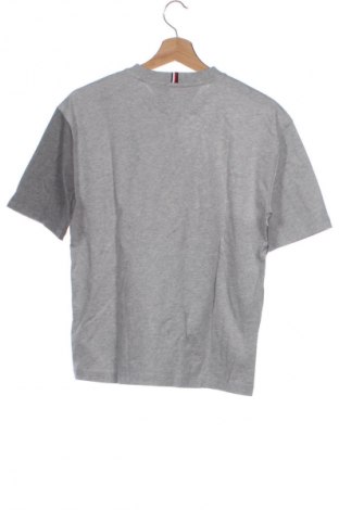 Dětské tričko  Tommy Hilfiger, Velikost 12-13y/ 158-164 cm, Barva Vícebarevné, Cena  1 139,00 Kč