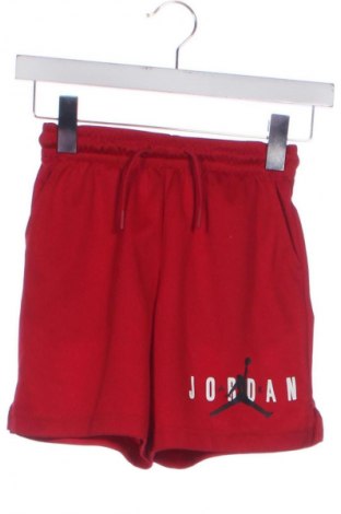 Kinder Shorts Air Jordan Nike, Größe 7-8y/ 128-134 cm, Farbe Rot, Preis 37,84 €