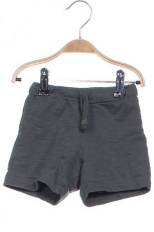 Kinder Shorts Melby, Größe 3-6m/ 62-68 cm, Farbe Grau, Preis 7,00 €