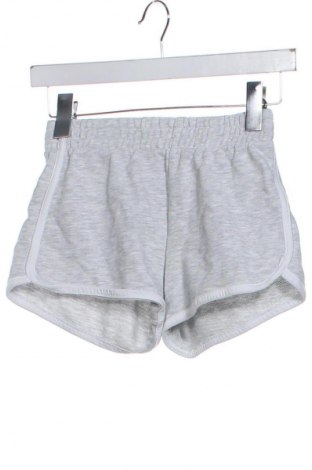 Kinder Shorts Reserved, Größe 8-9y/ 134-140 cm, Farbe Grau, Preis 6,99 €