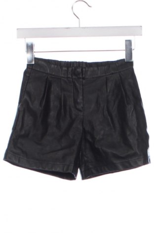 Детски къс панталон Unbranded, Размер 7-8y/ 128-134 см, Цвят Черен, Цена 14,00 лв.