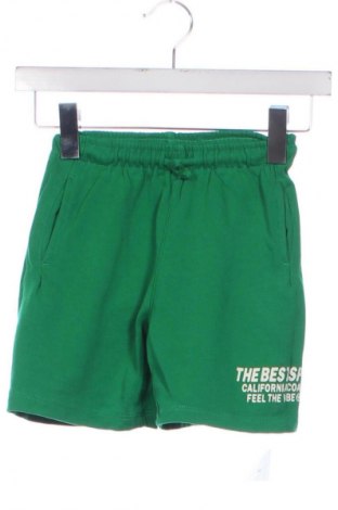Kinder Shorts Unbranded, Größe 3-4y/ 104-110 cm, Farbe Grün, Preis 7,19 €