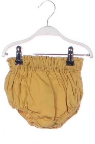 Kinder Shorts Unbranded, Größe 6-9m/ 68-74 cm, Farbe Gelb, Preis 6,99 €