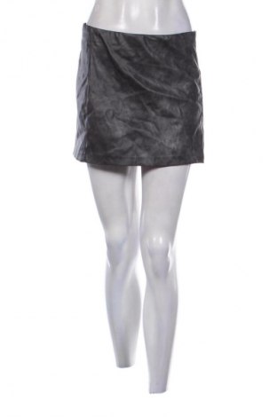 Кожена пола H&M Divided, Размер M, Цвят Сив, Цена 20,99 лв.