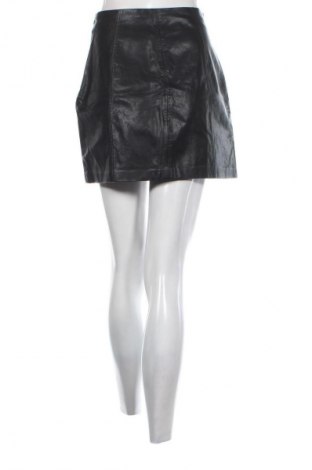 Kožená sukně  Stradivarius, Velikost S, Barva Černá, Cena  241,00 Kč