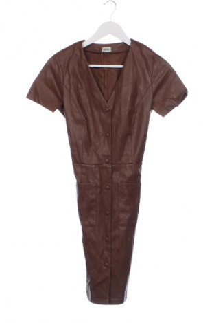 Kožené šaty  Pimkie, Velikost XXS, Barva Hnědá, Cena  239,00 Kč