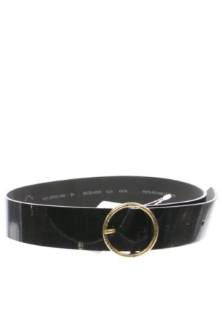 Колан Levi's, Цвят Черен, Цена 41,06 лв.