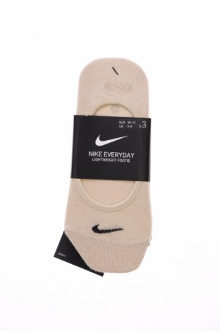 Комплект Nike, Размер M, Цвят Бежов, Цена 46,92 лв.