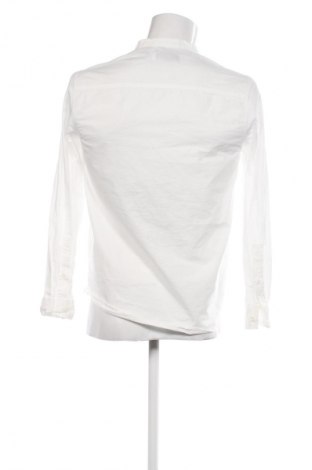 Herrenhemd Bershka, Größe S, Farbe Weiß, Preis 20,14 €