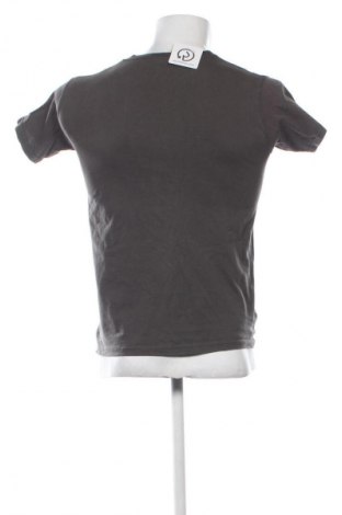 Herren Shirt Fruit Of The Loom, Größe S, Farbe Grün, Preis 9,72 €