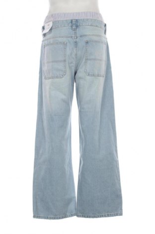 Мъжки дънки Bershka, Размер M, Цвят Син, Цена 62,00 лв.