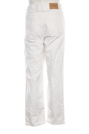 Мъжки дънки Pull&Bear, Размер S, Цвят Бял, Цена 39,14 лв.