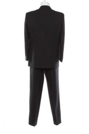 Costum de bărbați Magenta, Mărime M, Culoare Multicolor, Preț 106,99 Lei