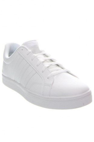 Încălțăminte bărbătească Adidas, Mărime 47, Culoare Alb, Preț 468,99 Lei