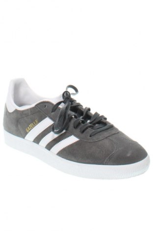 Мъжки обувки Adidas, Размер 42, Цвят Многоцветен, Цена 167,99 лв.