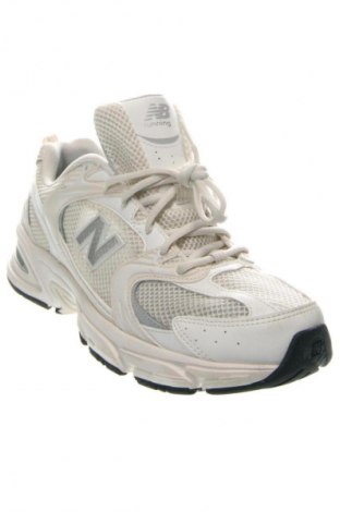 Мъжки обувки New Balance, Размер 43, Цвят Бежов, Цена 132,99 лв.