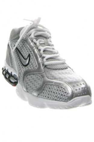 Мъжки обувки Nike, Размер 42, Цвят Многоцветен, Цена 132,99 лв.