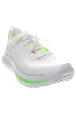 Мъжки обувки Under Armour, Размер 44, Цвят Бял, Цена 204,99 лв.