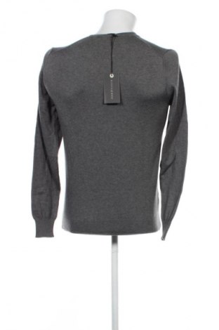 Herrenpullover Basics&More, Größe S, Farbe Grau, Preis € 71,99