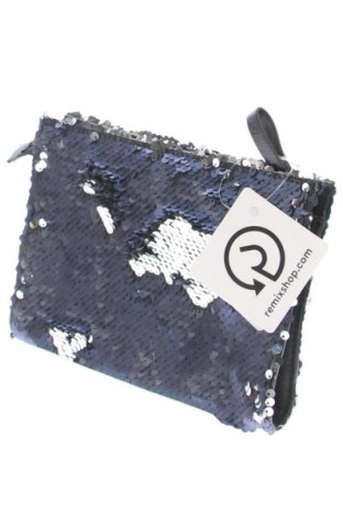 Несесер Unbranded, Цвят Син, Цена 14,82 лв.