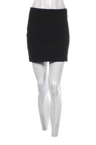 Пола & Other Stories, Размер M, Цвят Черен, Цена 55,10 лв.