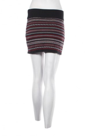 Пола Ajc, Размер S, Цвят Многоцветен, Цена 14,99 лв.