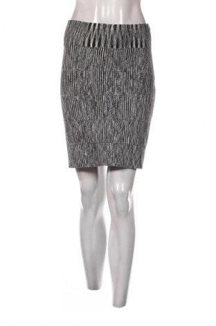 Пола BCBG Max Azria, Размер M, Цвят Многоцветен, Цена 82,22 лв.