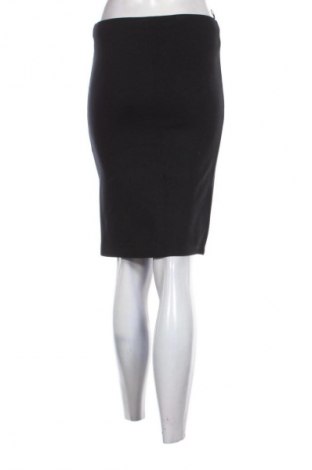 Пола BSB, Размер L, Цвят Черен, Цена 110,20 лв.