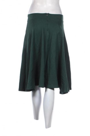 Пола Benissimo, Размер S, Цвят Зелен, Цена 23,46 лв.