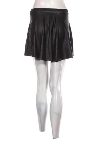 Sukně Bershka, Velikost S, Barva Černá, Cena  169,00 Kč