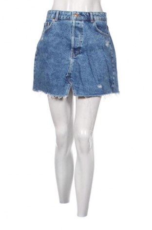 Пола Bershka, Размер M, Цвят Син, Цена 19,99 лв.