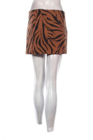 Пола Bershka, Размер S, Цвят Многоцветен, Цена 12,99 лв.