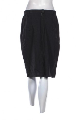 Пола C&A, Размер M, Цвят Черен, Цена 23,99 лв.