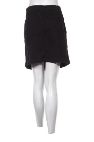 Пола Camaieu, Размер XL, Цвят Черен, Цена 19,14 лв.