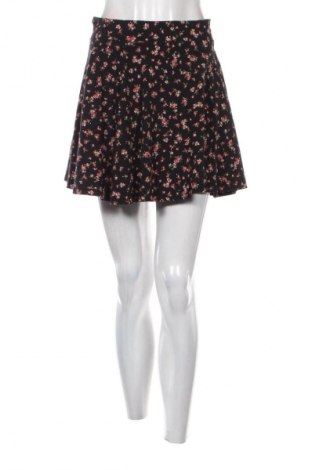 Пола Clockhouse, Размер S, Цвят Многоцветен, Цена 12,99 лв.