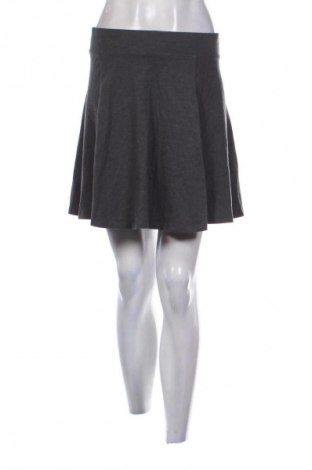 Spódnica Clockhouse, Rozmiar L, Kolor Szary, Cena 83,01 zł