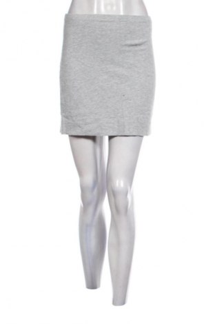 Пола H&M, Размер M, Цвят Сив, Цена 19,00 лв.