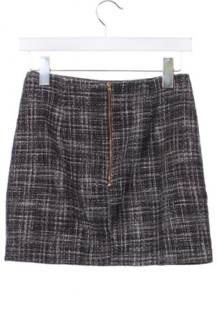 Пола H&M, Размер XS, Цвят Многоцветен, Цена 19,00 лв.