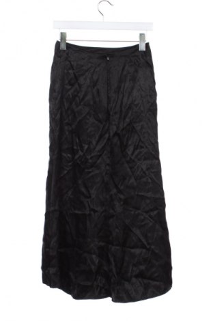 Пола H&M, Размер XS, Цвят Черен, Цена 15,99 лв.