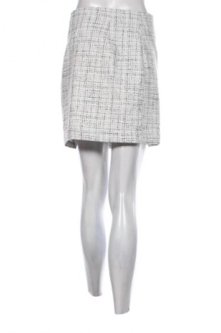 Пола H&M, Размер M, Цвят Многоцветен, Цена 10,99 лв.