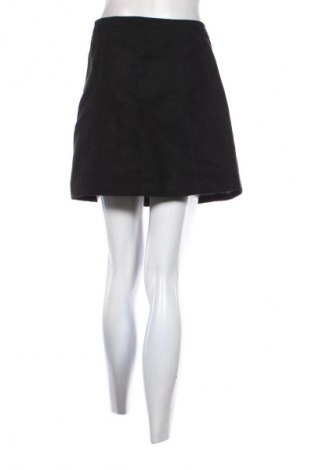 Пола H&M Divided, Размер M, Цвят Черен, Цена 36,10 лв.