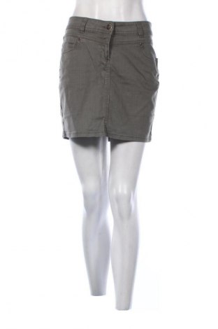 Пола Janina, Размер M, Цвят Сив, Цена 29,00 лв.