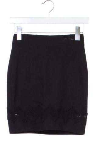 Sukně Lynne, Velikost XS, Barva Černá, Cena  319,00 Kč