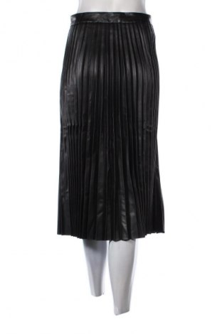 Пола Mohito, Размер M, Цвят Черен, Цена 23,00 лв.