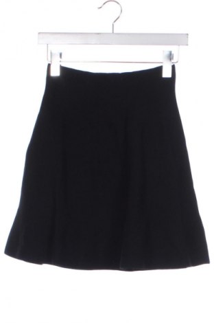 Пола ONLY, Размер XS, Цвят Черен, Цена 46,99 лв.