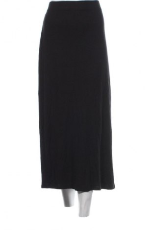 Пола Orsay, Размер L, Цвят Черен, Цена 23,06 лв.